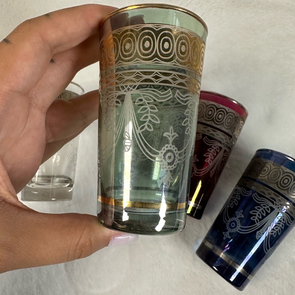 Vintage Egyptian Tea Glasses Set of 4 Etched Boho Colored Drinking Glasses - Picture 6 of 9
